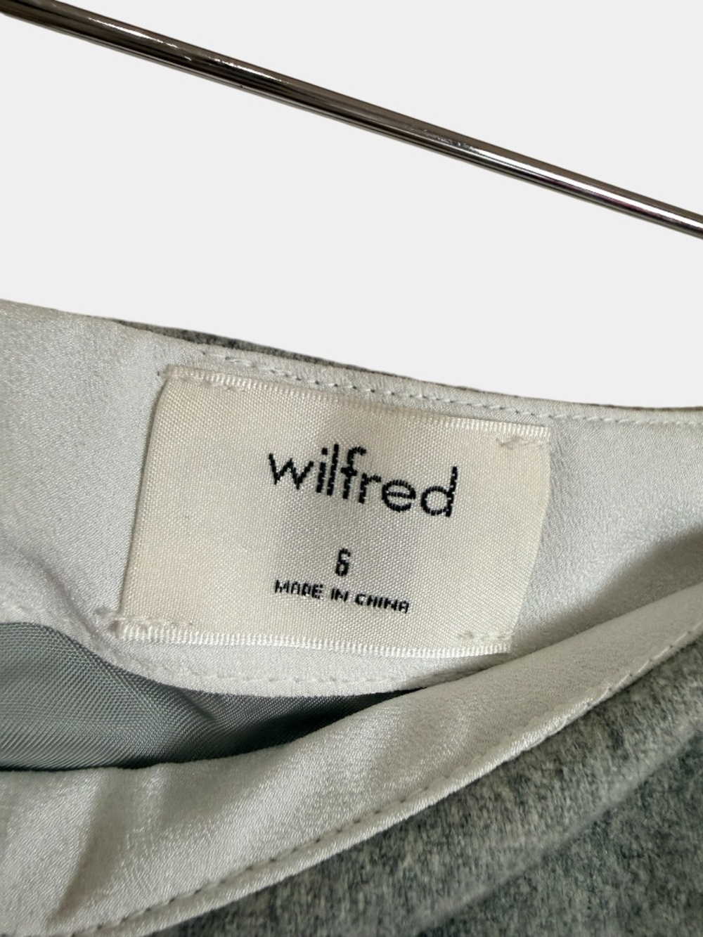 #001 - WILFRED - [$98] CLASSIC MINI SKIRT - WOOL CASHMERE BLEND - Picture 4 of 5